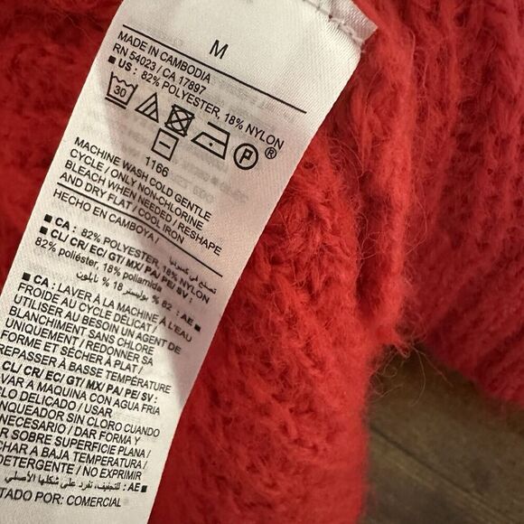 Old Navy Womens Chunky Knit Cardigan Size Medium Red Valentines Chiefs Sweater - Picture 5 of 7